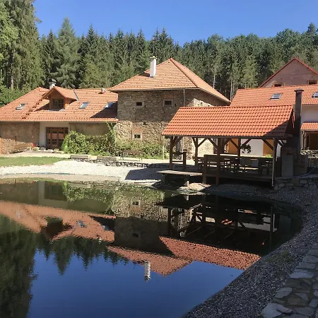 Zevluv Mlyn 3*